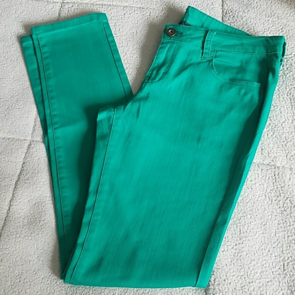 ✔SALE✔ 🍃 NWOT~ CITY STREETS SKINNY JEANS